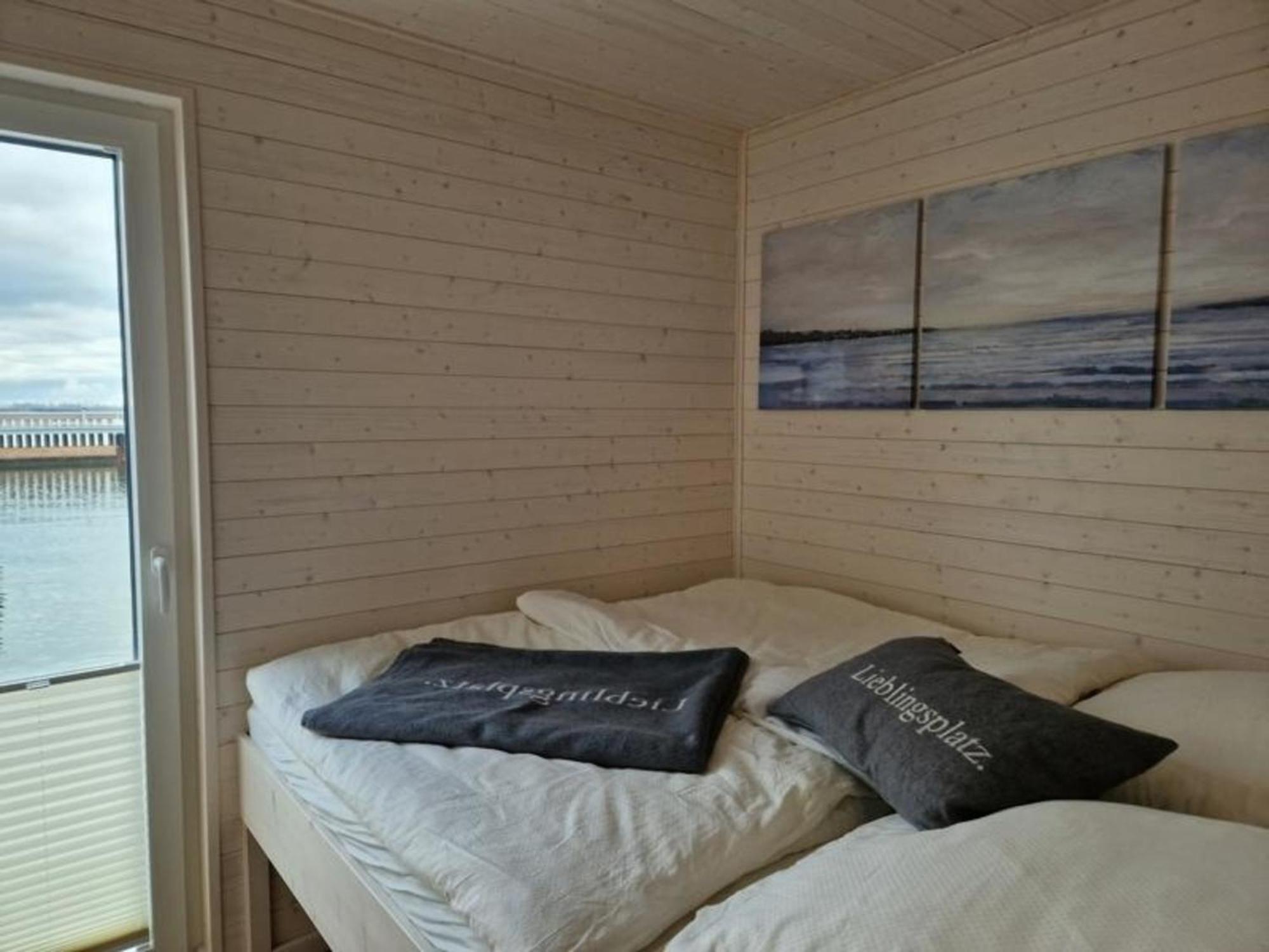 Hotel Hausboot Liliput à Stralsund Extérieur photo