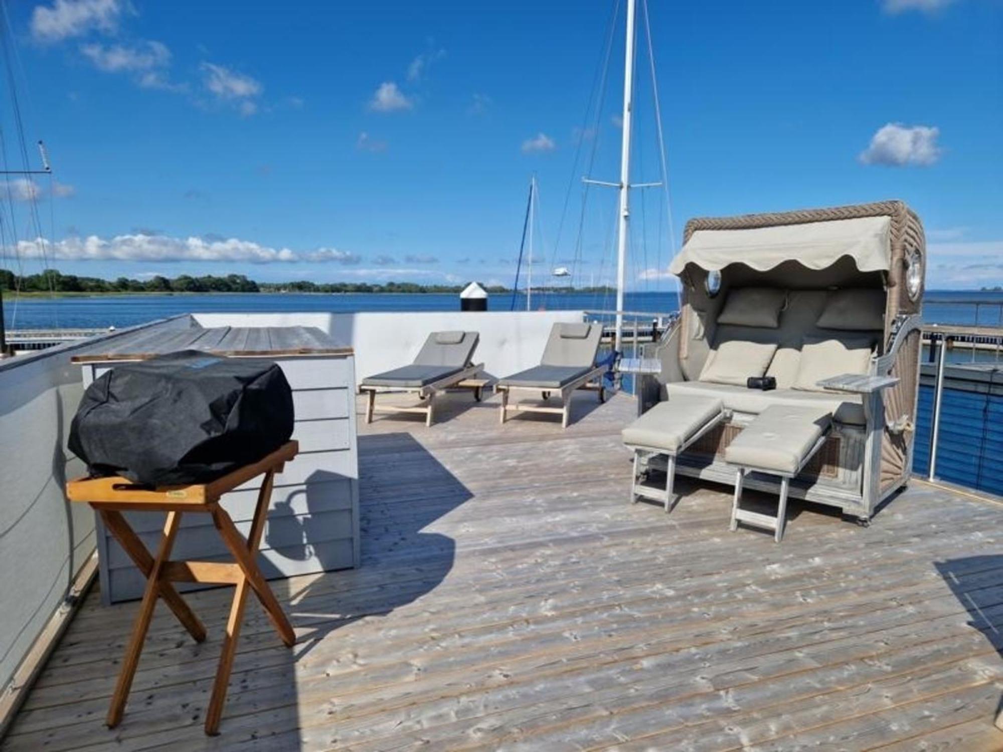 Hotel Hausboot Liliput à Stralsund Extérieur photo